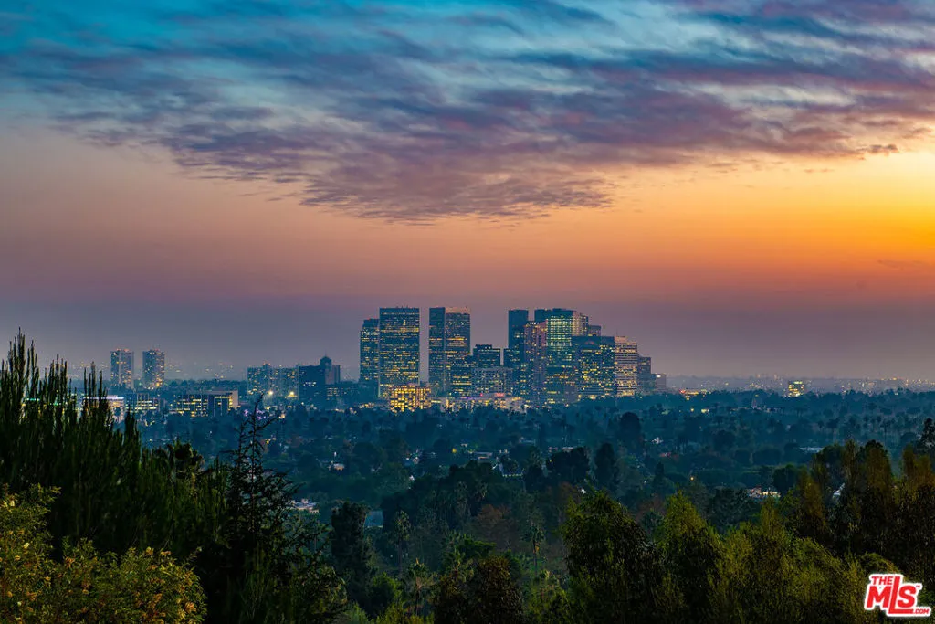 1136 Calle Vista Drive, Beverly Hills, California 90210 home-pic-48